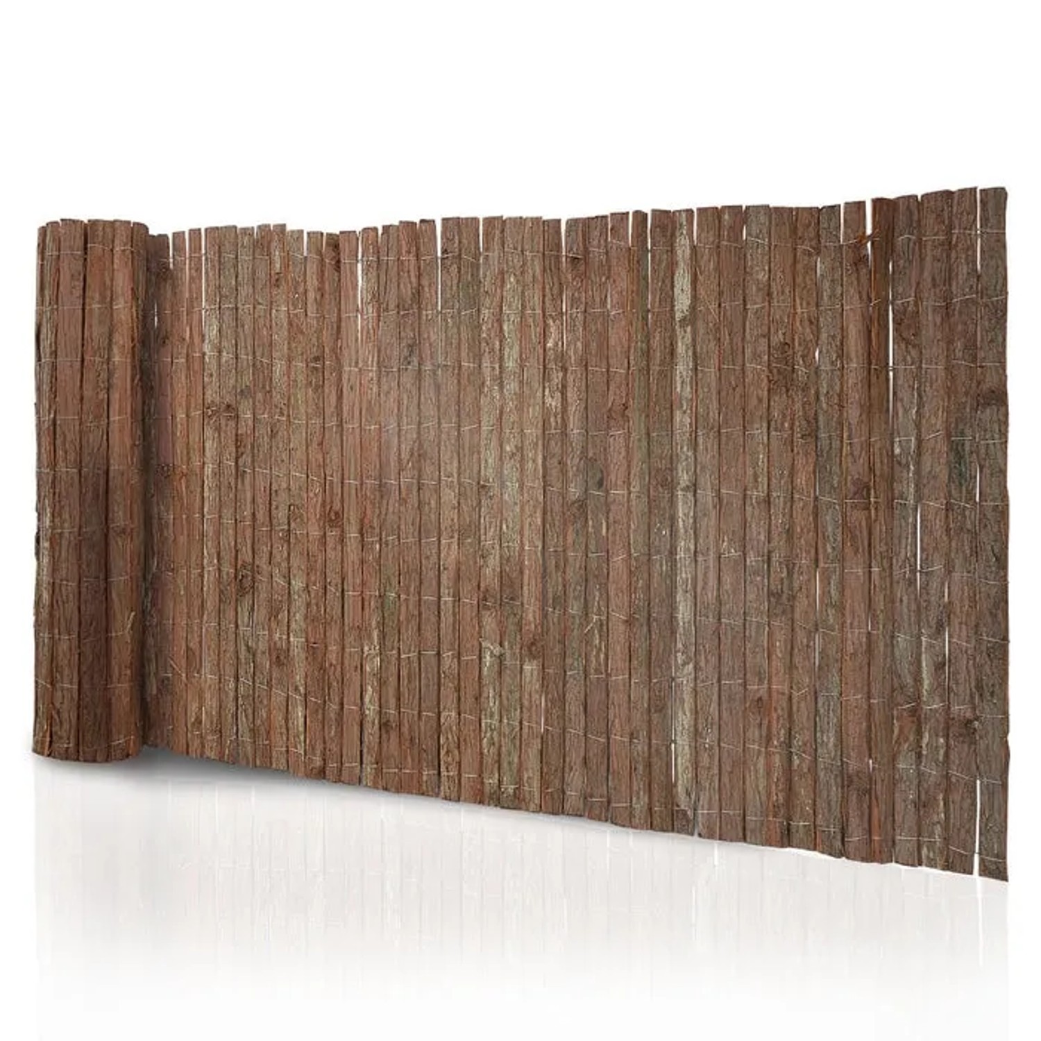 KARAT Baumrindenmatte, 200x300 cm, als Sichtschutz für Balkon und Garten, gerollt und aufgestellt.