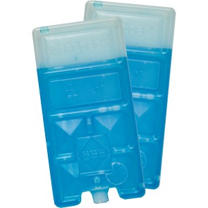 Zwei blaue Kühlakkus FreezPack M5 für Kühlboxen, wiederverwendbar.