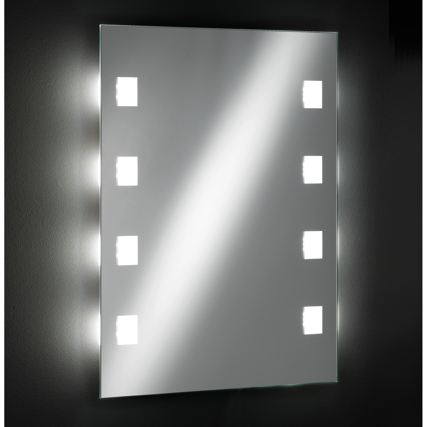 Silberner LED-Lichtspiegel (70x56 cm) von Fischer & Honsel mit warmweißem Licht für Badezimmer.
