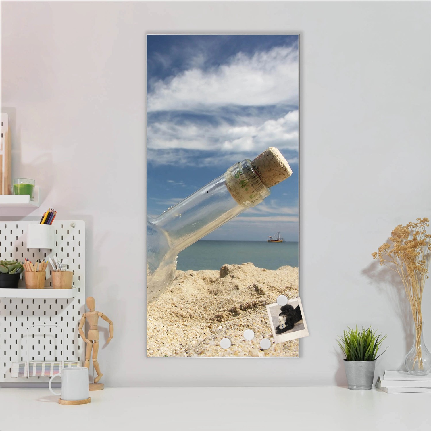 Banjado Magnettafel mit Flaschenpost-Motiv, 37x78cm, silberne Magnetwand für Notizen und Fotos.