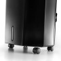Detailaufnahme: Schwarzer DeLonghi Ventilatorkühler EV250 mit Rollen und Füllstandsanzeige.