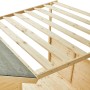 Detailansicht des Soulet Kinderspielhauses Eugenie mit Terrasse und Pergola aus hellem Holz.