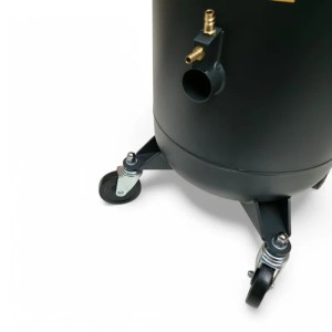 Detailaufnahme des mobilen Sandstrahlers mit 80l Tank und Rädern. Sandstrahlgerät für Kompressoren.