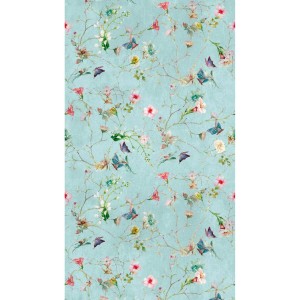 Bunte Fototapete mit Schmetterlingen und Blumen auf hellblauem Grund. Romantische Vliestapete für Schlafzimmer.