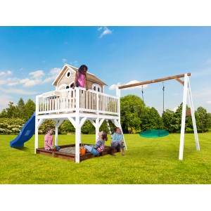 Axi Liam Spielhaus mit Nestschaukel, Rutsche und Sandkasten im Garten.