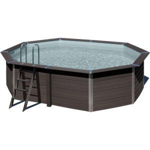 Ovaler Gre Composite Pool Avantgarde (524x386x124 cm) mit Leiter und Sandfilteranlage.