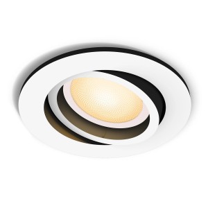 Runder, weißer Philips Hue LED-Einbauspot Milliskin mit warmweißem Licht.