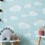 A.S. Creation Vliestapete mit Wolken und Regenbogen in Blau-Bunt für Kinderzimmer.