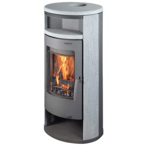 Kaminofen Thermia Olympus V3, Guss-Grau mit Naturstein-Verkleidung und Holzfeuer.