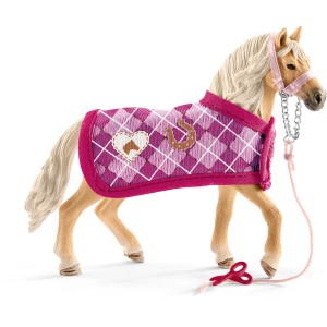 Schleich Horse Club Sofias Mode-Kreation: Spielzeug-Pferd mit Decke, Halfter und Schere.