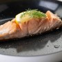 Fackelmann Pfanne Arcadalina 24 cm mit Lachs und Zitrone.
