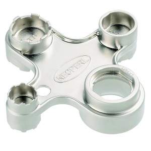 Neoperl Universal-Serviceschlüssel aus vernickeltem Metall, kreuzförmig, für Mischdüsen M18, M22, M24, M28.