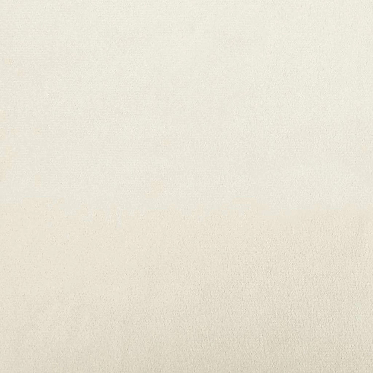 Nahaufnahme: Cremeweißer Samtbezug des vidaXL Relaxsessels mit Hocker.