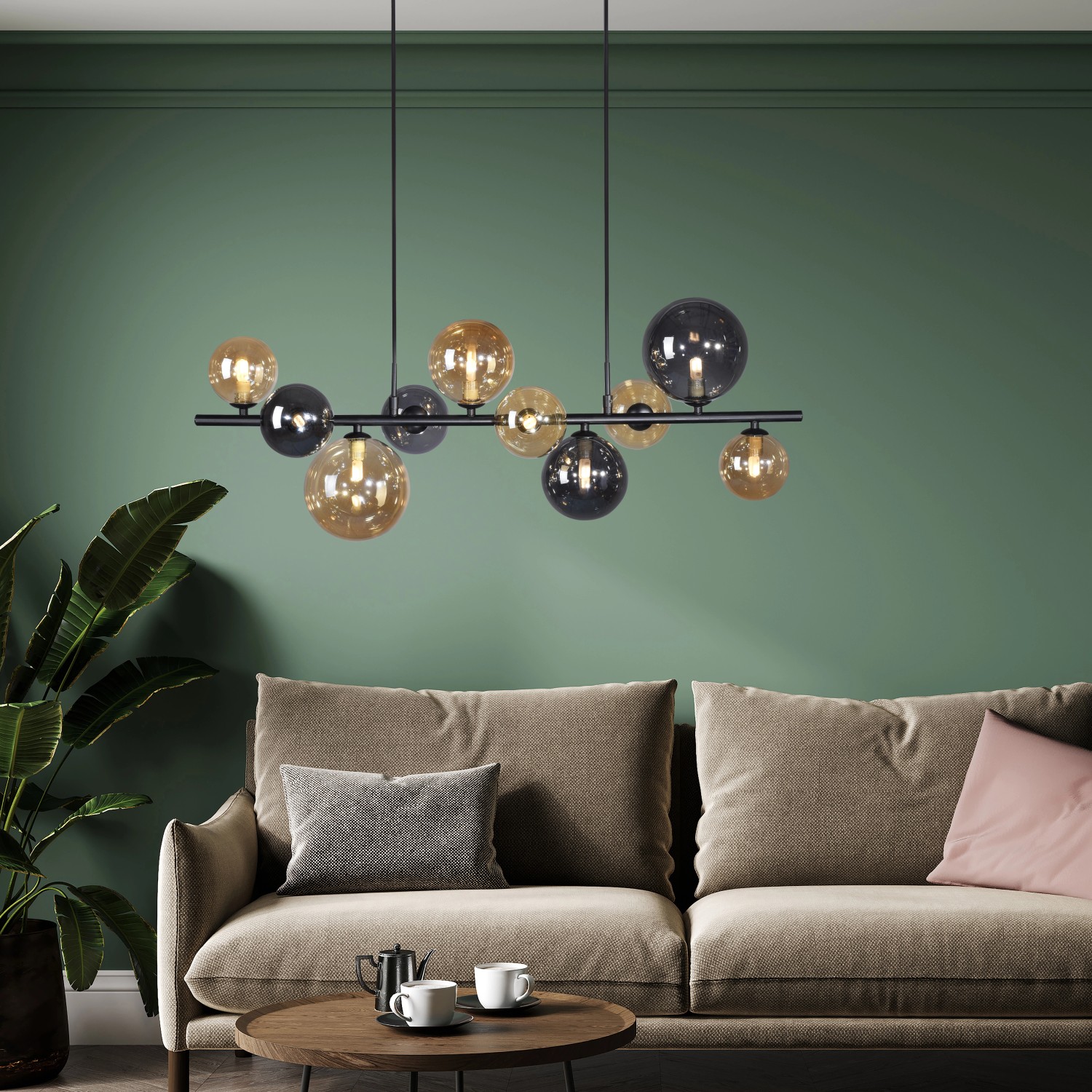 Schwarze Paul Neuhaus Pendelleuchte Popsicle mit 10 Amber- und Rauchglas-Kugeln.