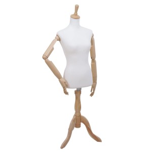 Elegante MCW Schneiderpuppe Q23 mit weißem Stoffbezug, beweglichen Holzarmen und höhenverstellbarem Holzstandfuß.