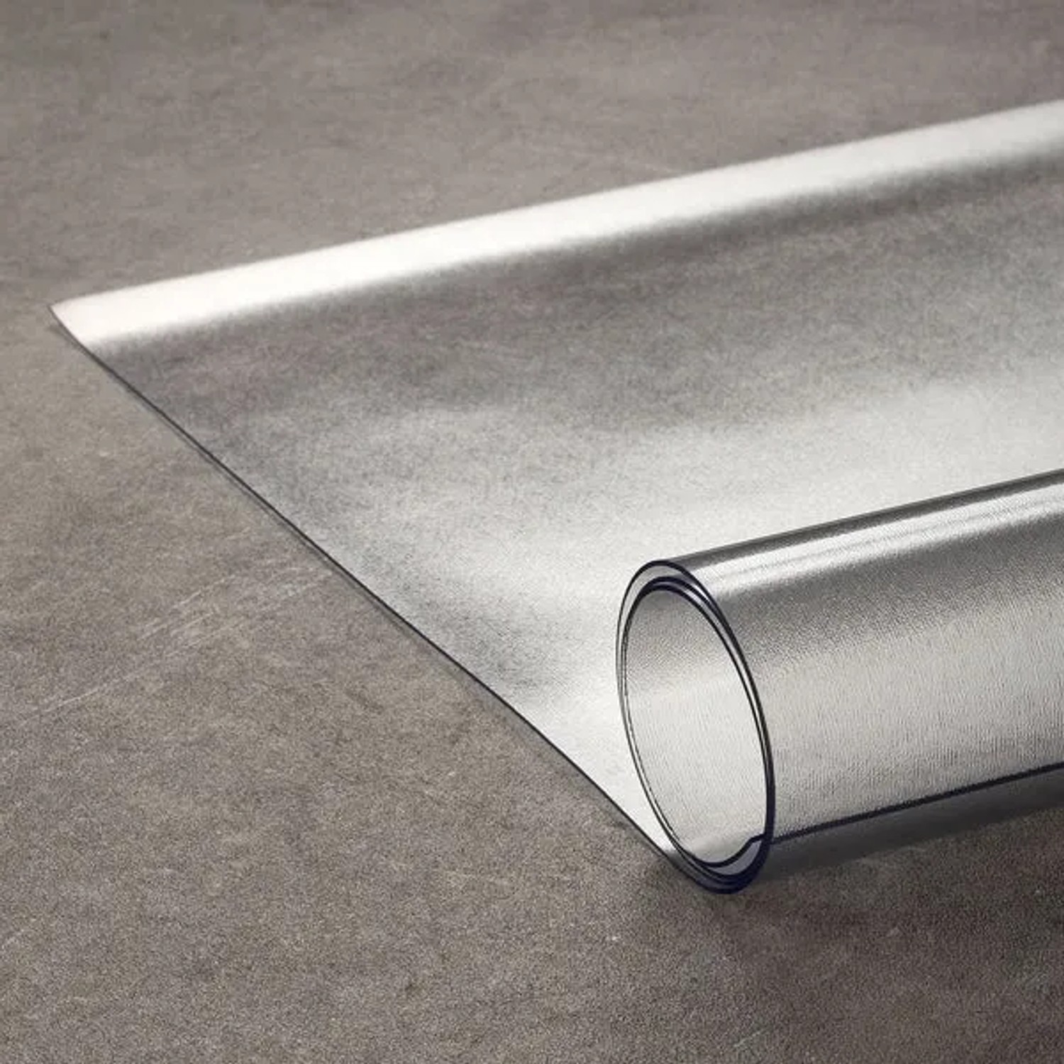 Transparente Karat Bodenschutzmatte für Hartböden, 90x250cm, geruchsneutral und individuell zuschneidbar.