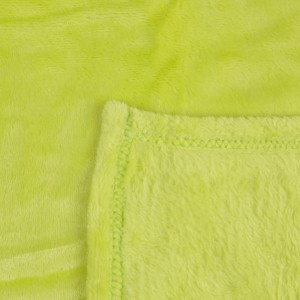 Bestlivings Kuscheldecke Celina, grün, 60x80 cm, weiche Wohndecke für Sofa oder Bett.