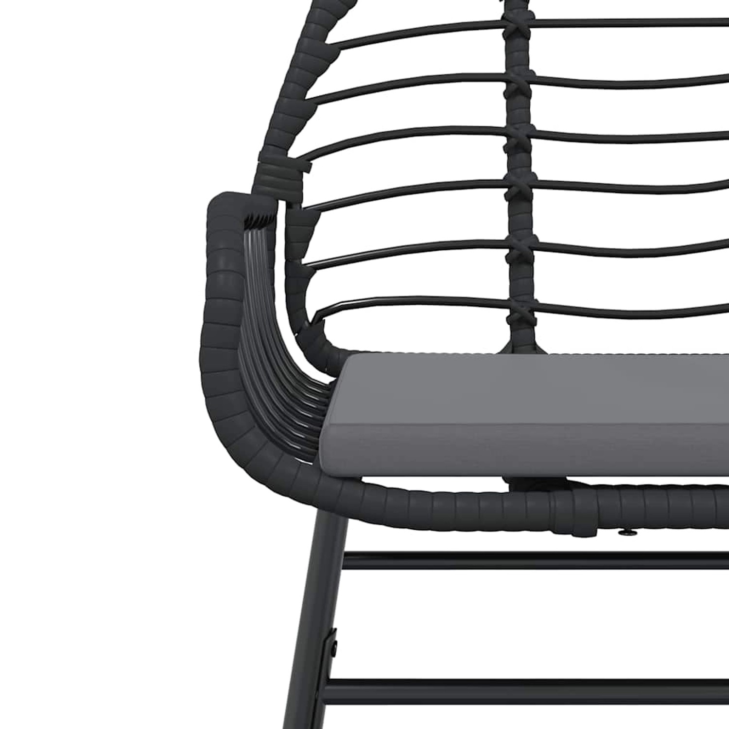 Detailansicht: Schwarzer Gartenstuhl aus Rattan mit grauem Kissen, Teil der vidaXL Essgruppe.