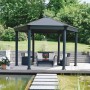 Anthrazitfarbener Palram Canopia Roma Pavillon 4x3.6 mit LED-Set im Garten.