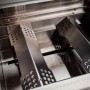 Innenansicht Grillfürst G201E Gasgrill mit 2 Edelstahl-Brennern.