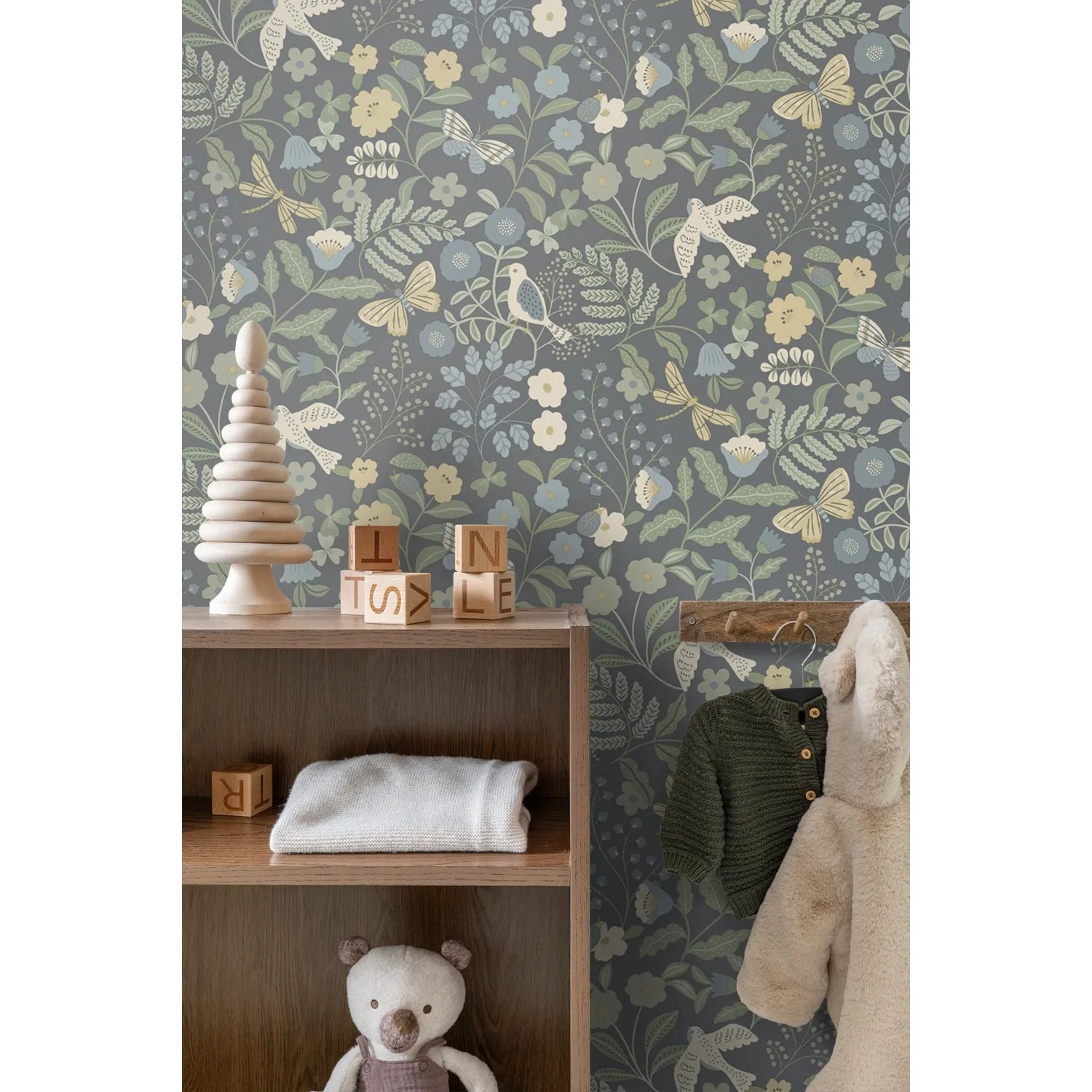 ESTAhome Vliestapete: Blumen, Vögel & Schmetterlinge in Blau, Grün, Gelb auf Grau. Dekorative Tapete für Kinderzimmer.