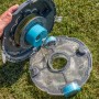 Gre Akku-Reinigungsroboter, geöffnet zur Reinigung des Filters. Poolroboter Zubehör.