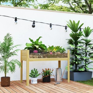 Outsunny Hochbeetkasten aus Tannenholz, naturfarben, mit Pflanzen und Gartenzubehör im Außenbereich.