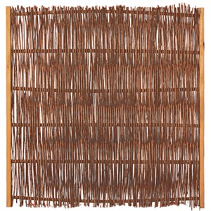 T & J Weidengeflechtzaun Fuego, 120x120 cm, Sichtschutz aus Weide und Haselnuss mit Holzrahmen.