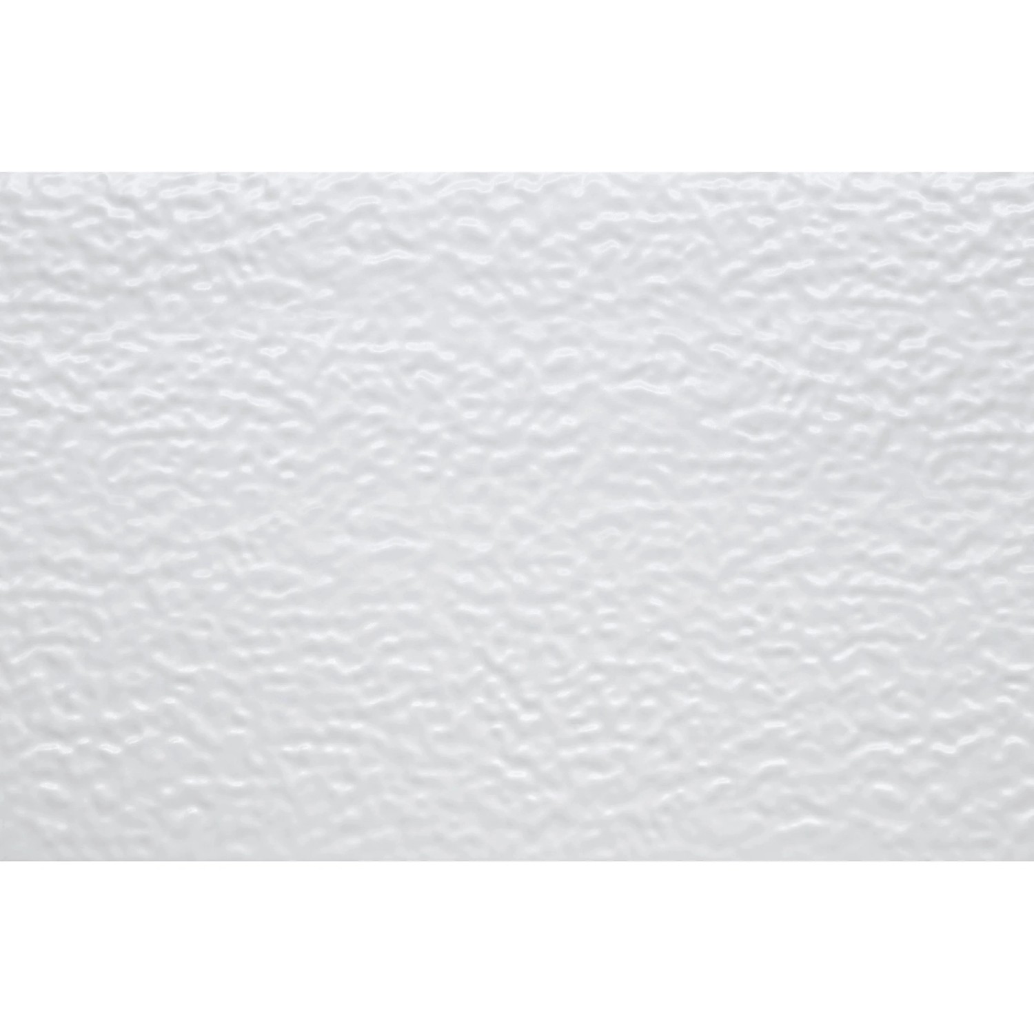 Detailansicht: Verkehrsweißes Hörmann Schwingtor mit Pearl-Oberfläche. Garagentor mit Struktur.