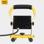 LED's Work Arbeitsleuchte, 20W, gelbes Gestell, schwarzer Lampenkopf und Griff.