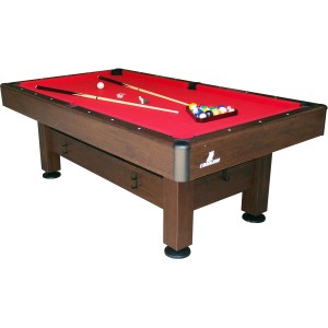 Billiardtisch Saphir mit rotem Tuch, Queue und Billardkugeln.