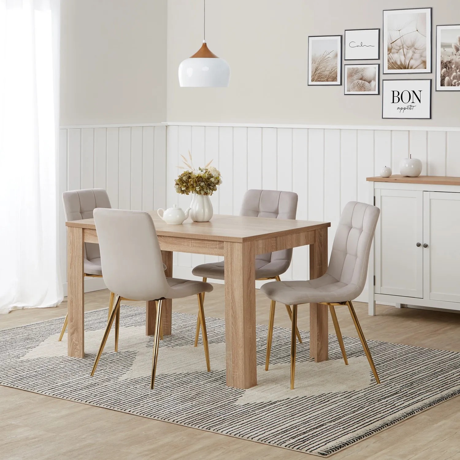 Esszimmerstuhl 4er Set Beige/Gold Samt. Gepolsterte Stühle mit goldenen Metallfüßen.