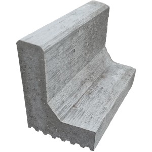 Diephaus L-Bordstein, grau, 24x40x18x6 cm, aus Beton zur Flächeneinfassung.