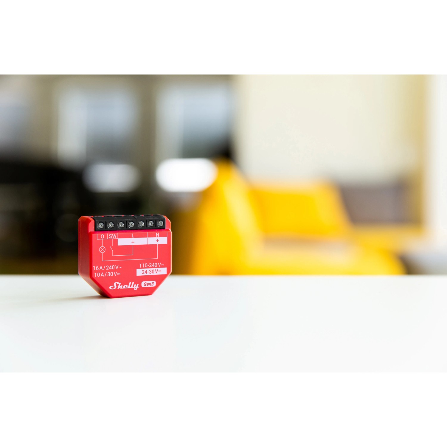 Rotes Shelly Relaismodul Unterputz 0/1-10V PM Gen3 für Hausautomation.