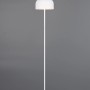 Weiße Reality LED-Stehleuchte Jeff, dimmbar, Ø 25 cm. Moderne Lampe für Wohnzimmer und Schlafzimmer.