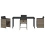 5-teiliges Garten-Ess-Set aus grauem Poly Rattan mit Tisch und Stühlen inklusive Kissen.