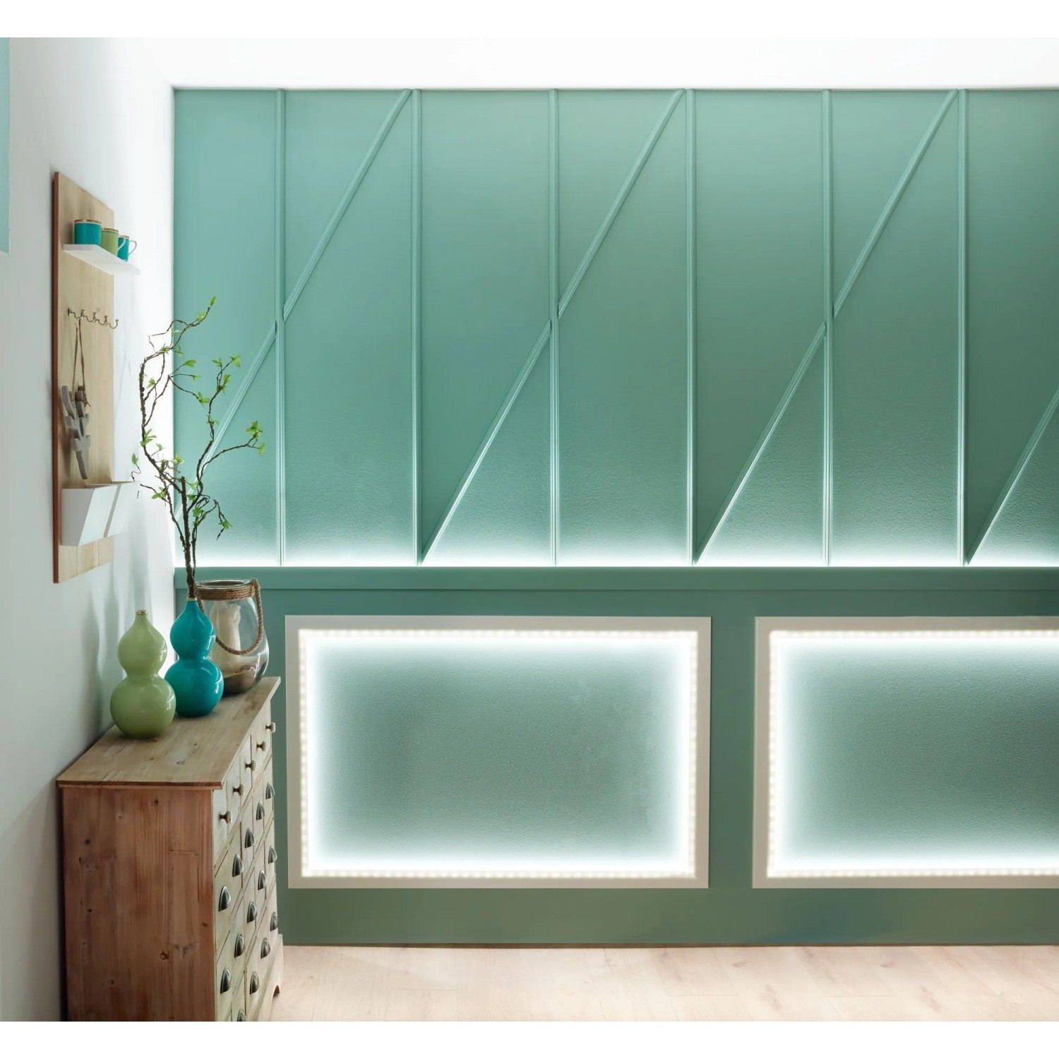 Wohnraum mit Paulmann YourLED ECO Stripe LED-Streifen Basis-Set 3m Warmweiß als indirekte Beleuchtung.