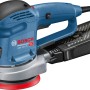 Bosch Professional GEX 34-125 Exzenterschleifer mit Schleifteller und Staubbox.