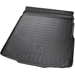 Schwarze Gummi Kofferraumwanne für VW Passat B8 Stufenheck ab 2014, passgenaues Autozubehör.