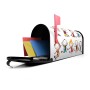 Schwarzer Banjado US Briefkasten mit Motiv Happy Kids, Briefe sichtbar.