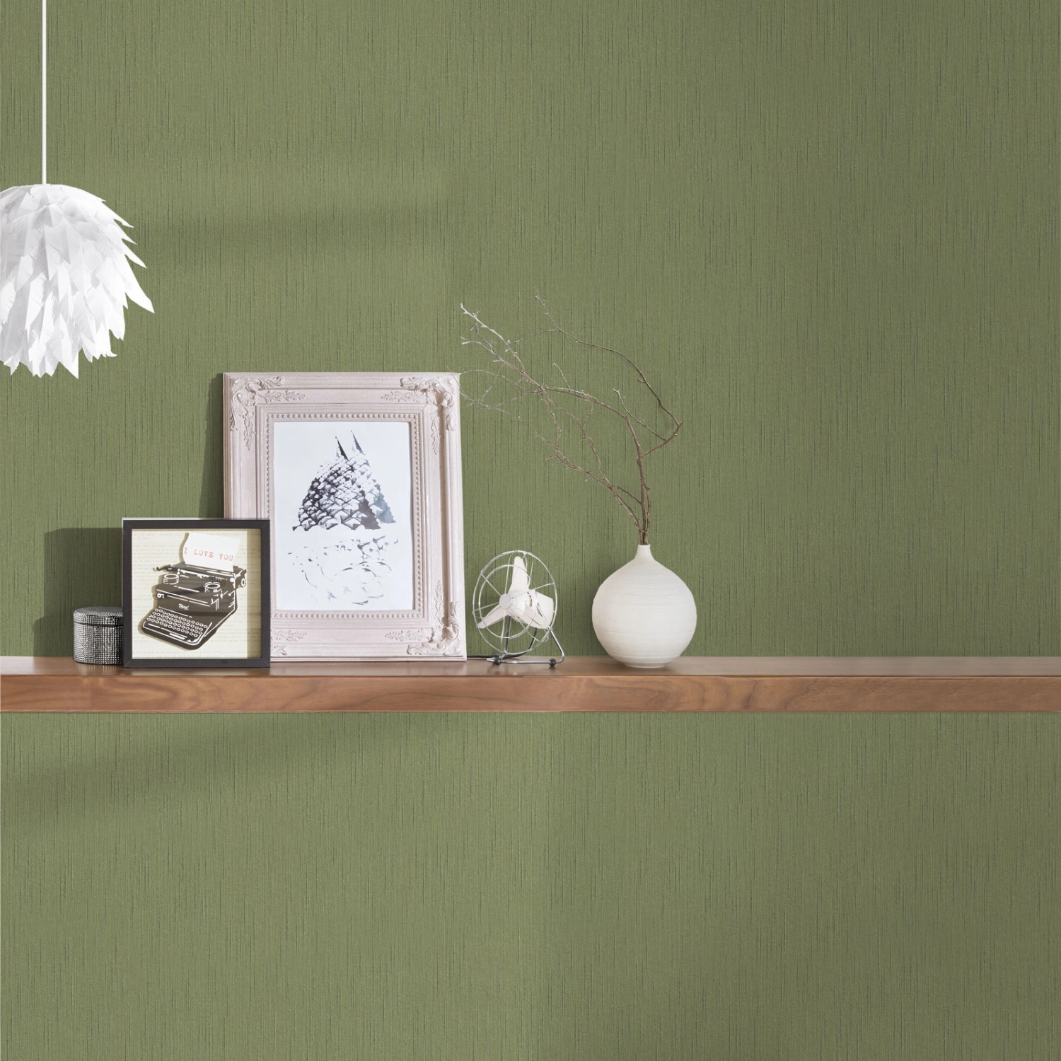 Salbeigrüne Textiltapete Bricoflor Uni mit feiner Struktur für Wohn- und Esszimmer.