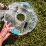 Reinigung des Gre Akku-Reinigungsroboters (5.200 mAh) unter fließendem Wasser.