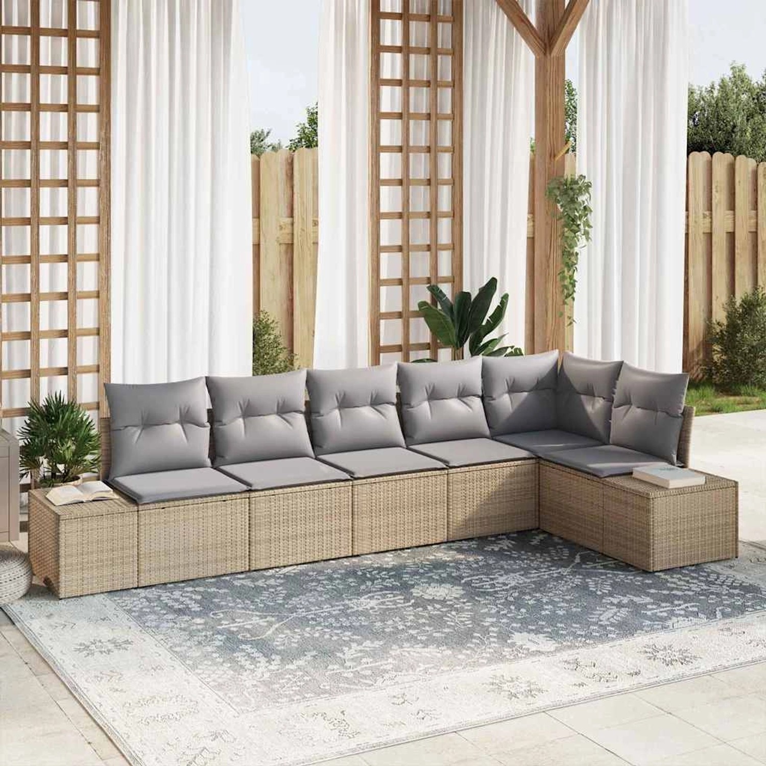 6-teiliges Gartensofa-Set aus Rattan in Beige mit grauen Kissen für Terrasse oder Balkon.