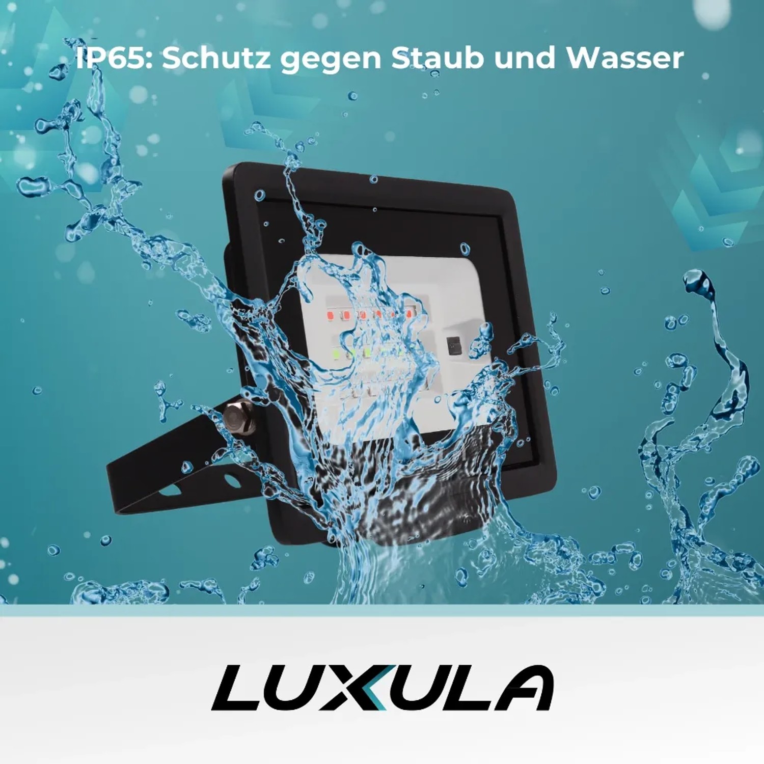 LUXULA LED-Strahler 10W RGB mit IP65 im Einsatz, umgeben von Wasser.