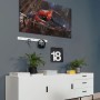 Komar Keilrahmenbild Marvel Spider-Man Landing in Grau an einer grauen Wand über einem Sideboard.