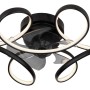 Schwarzer LED-Deckenventilator Loris, Ø 56 cm, mit geschwungenen Leuchten und transparenten Rotorblättern.