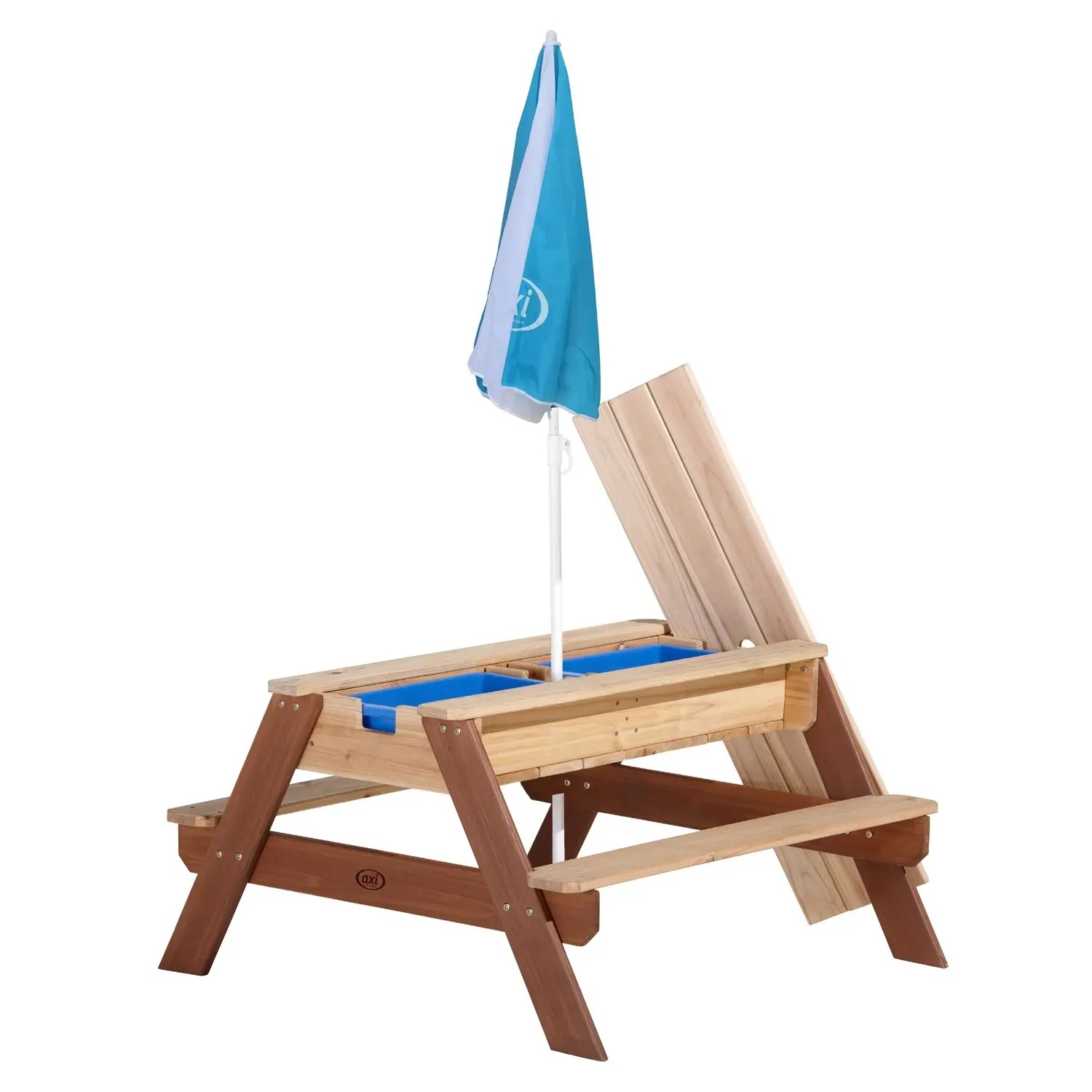 Axi Sand- und Wasser-Picknicktisch Nick, braun, mit blau-weißem Sonnenschirm. Sandkasten aus Holz.