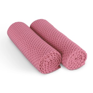 Zwei rosa Bestlivings Microfaser Geschirrtücher (60x40 cm) im 8er-Pack, gerollt.