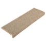 Dunkelbeige Stufenmatte mit gerippter Textur und rechteckigem Rand.