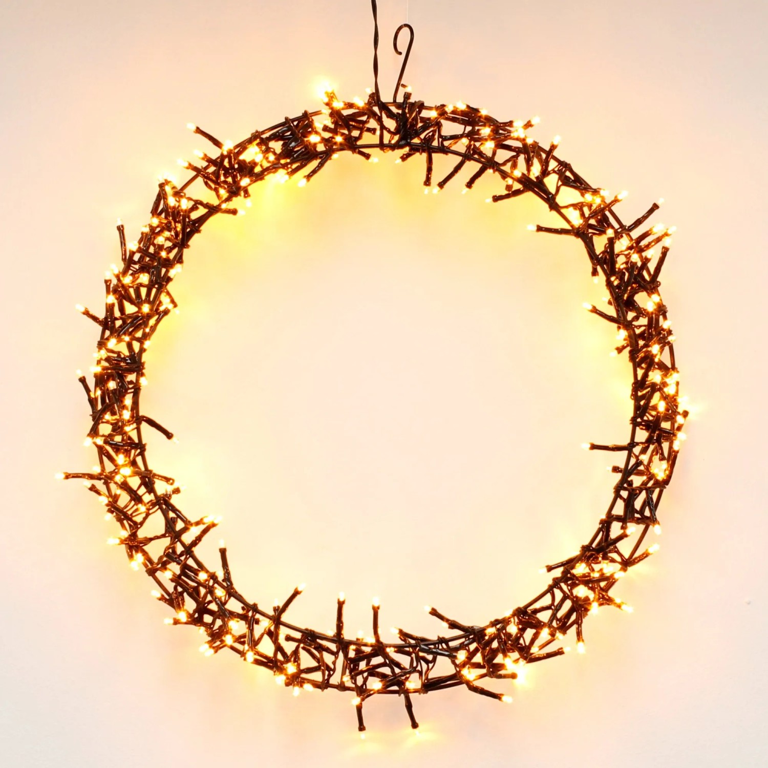 Leuchtender ECD Germany Lichterkranz (Ø38cm) mit 300 warmweißen LEDs für festliche Weihnachtsdeko.